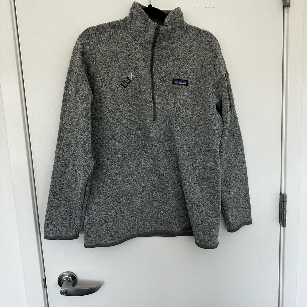 Patagonia Women’s Quarter Zip BRAND NEW (branded)
